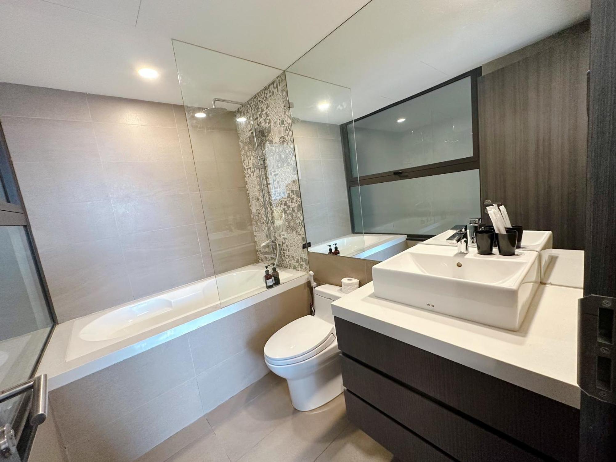 Luxe Paradise 11 To Ngoc Apartment